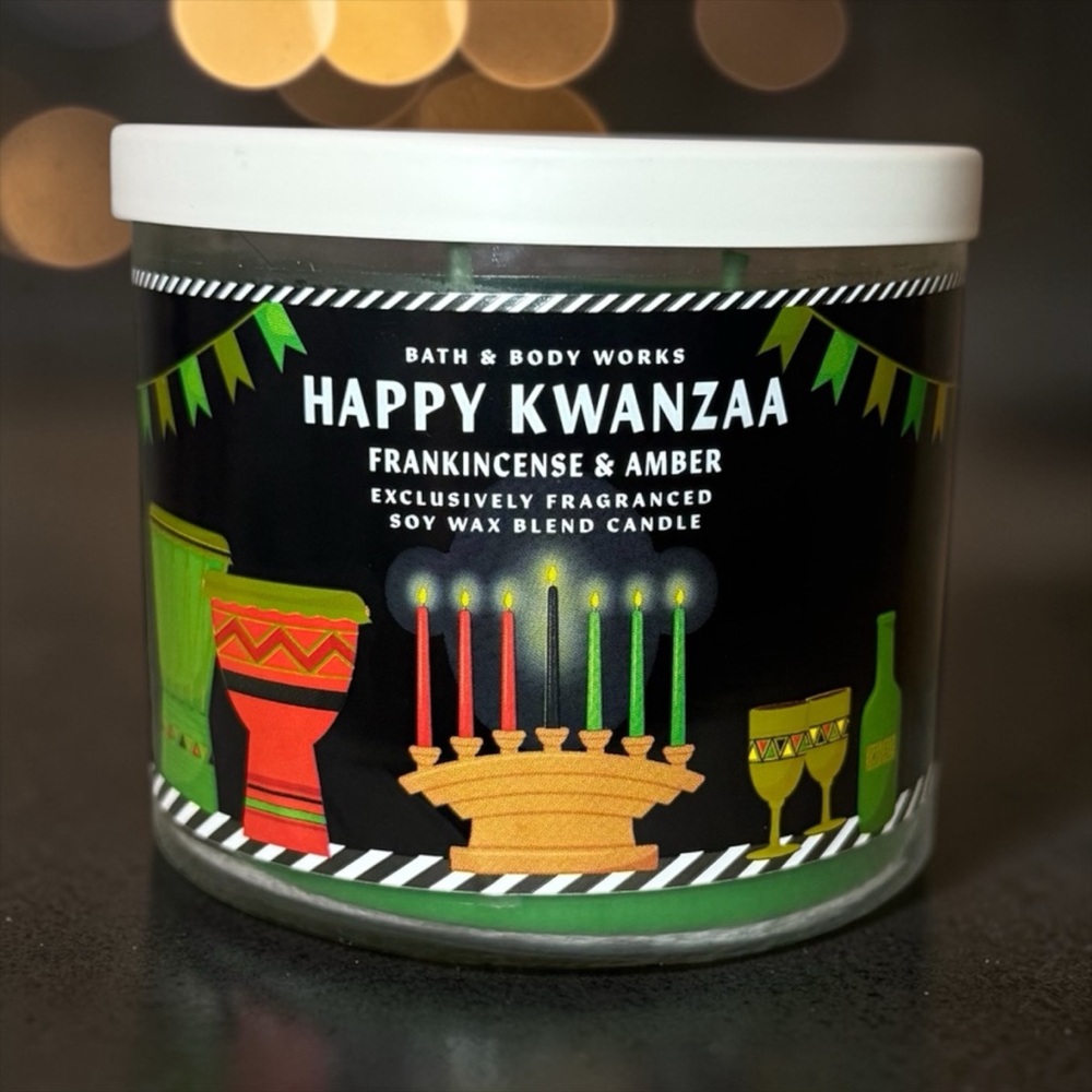 ♥️🖤💚BATH AND BODY WORKS♥️🖤💚Happy Kwanza Frankincense & Amber 3-Wick Candle/NWT